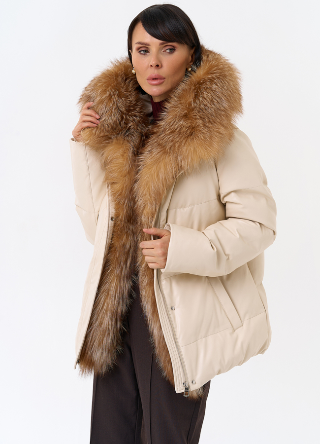 Женский пуховик из эко кожи с отделкой из натуральной лисы модель № 31946 меха малина