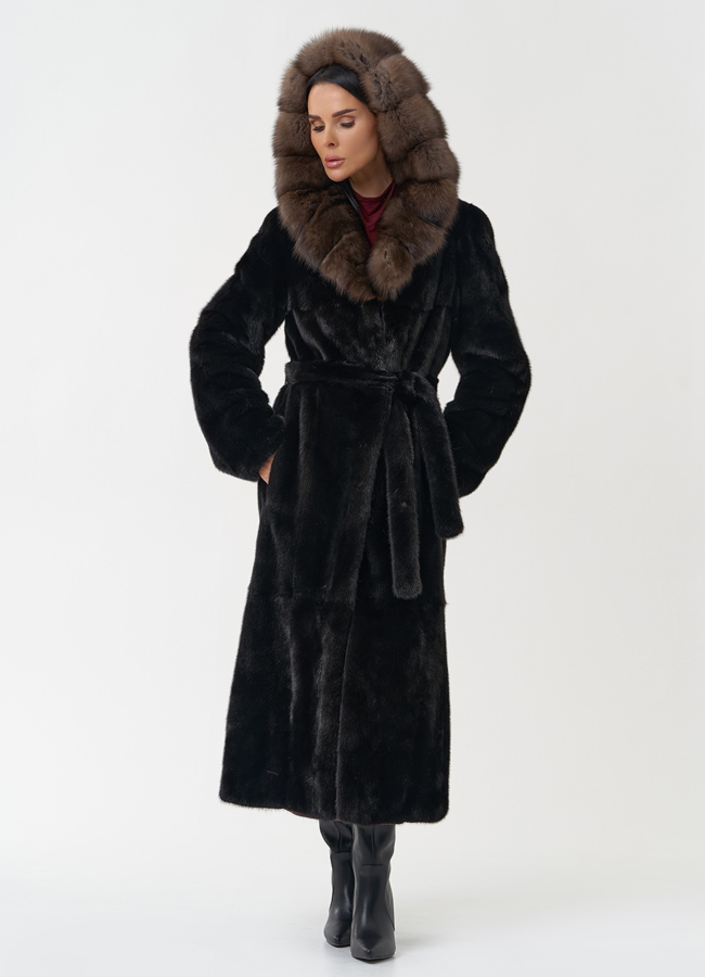 Норковая шуба с капюшоном из меха соболя модель № 30479 меха малина