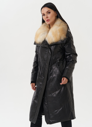 Женский кожаный пуховик с отделкой из меха лисы
