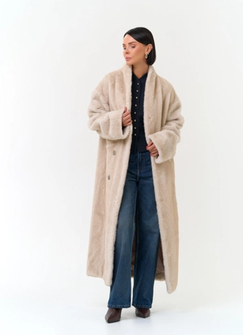 Женское пальто из эко меха
