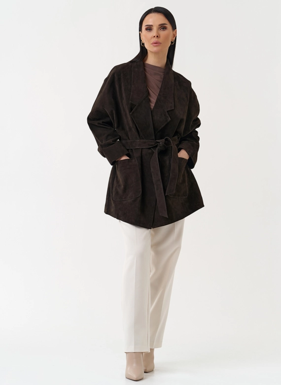 Куртка из натуральной замши коричневого цвета