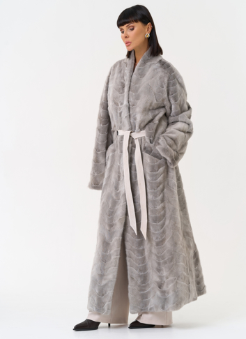 Длинная шуба из меха норки с поясом